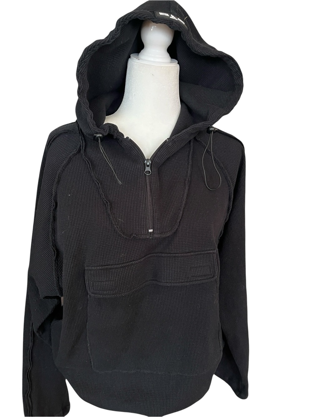Sisters + Seekers UK Brand Black Utility Style Waffle-  Knit Hoodie Size Medium